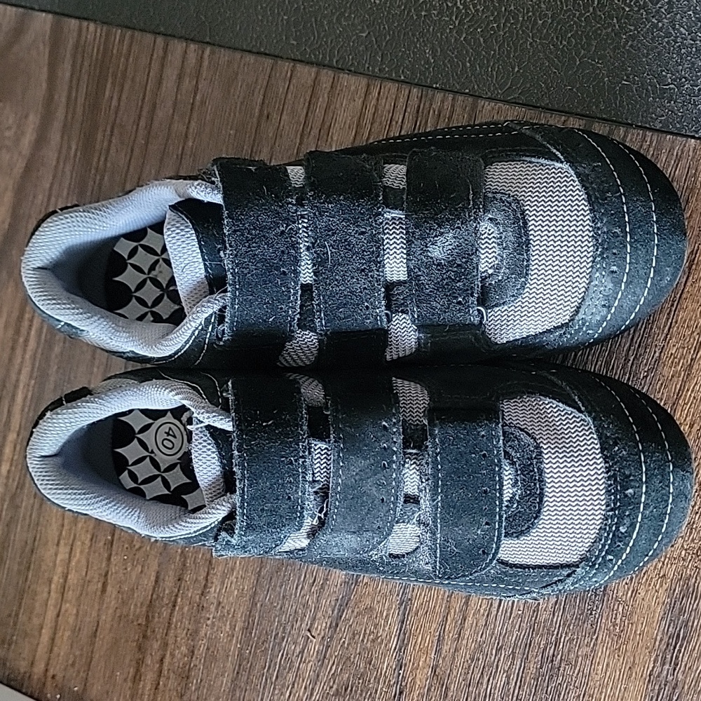 Specialized cycling shoes